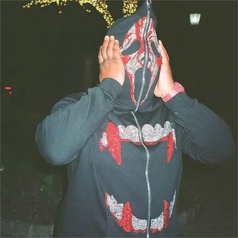 Full Zip Scream